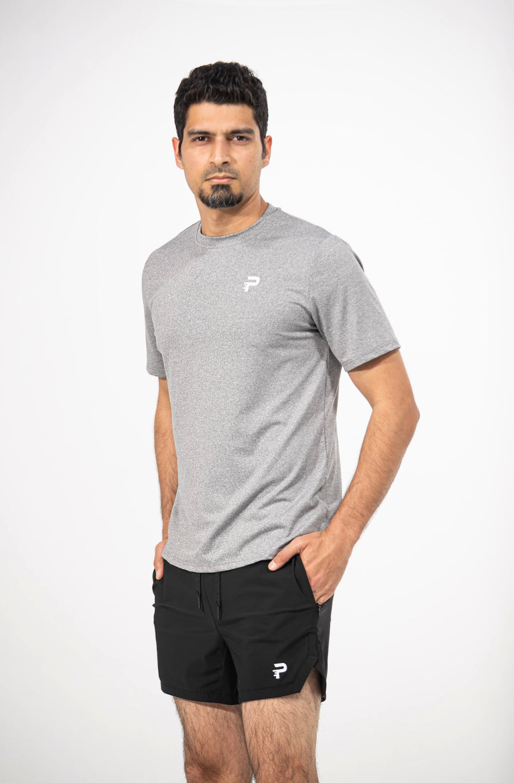 Essential Training Shorts 5 inch - Black