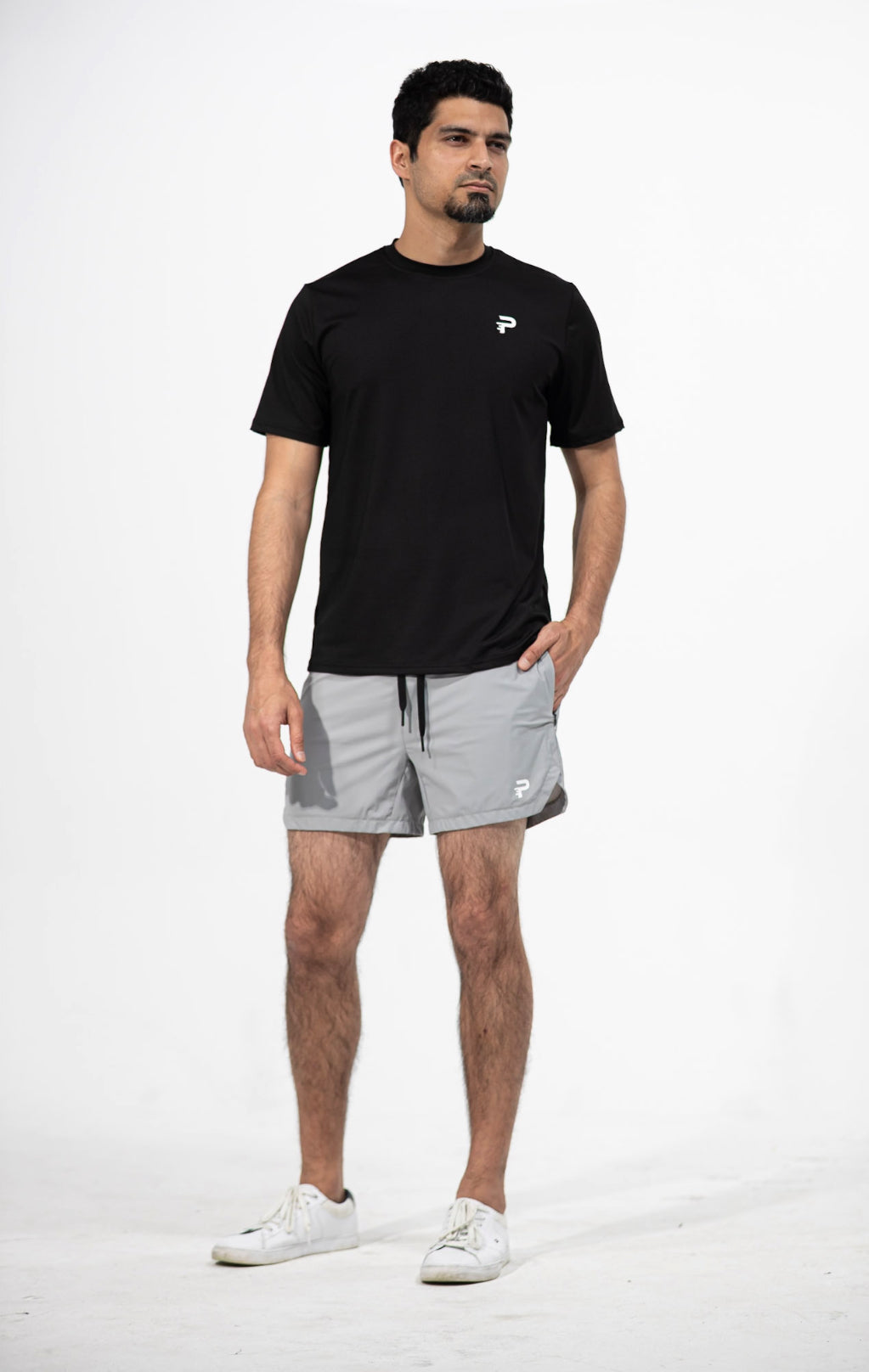 Essential Training Shorts 5 inch - Silver